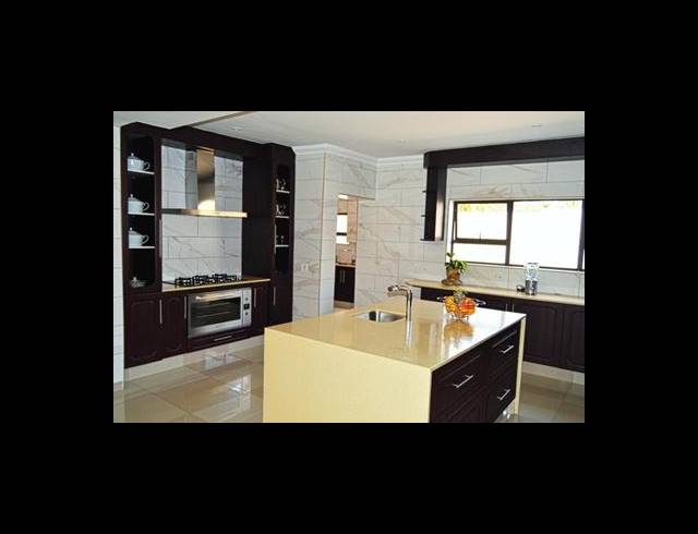 4 BEDROOM HOUSE FOR SALE IN ALBERANTE